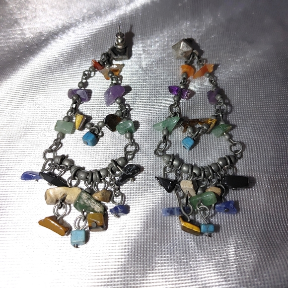 Earthey semi-precious stone dangle earrings - Picture 5 of 6